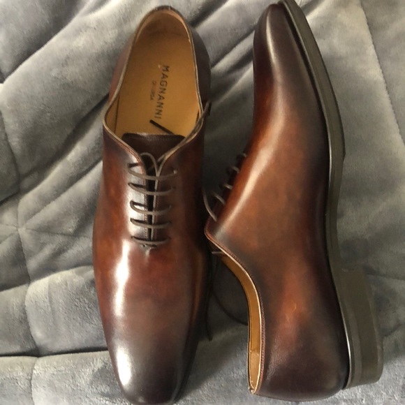 Magnanni Dress shoes.Brand new never been worn.